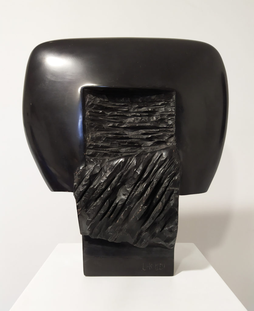 Message Minéral / 2013 / Sculpture marbre noir de Belgique / (35 x 10) : H. 40 cm