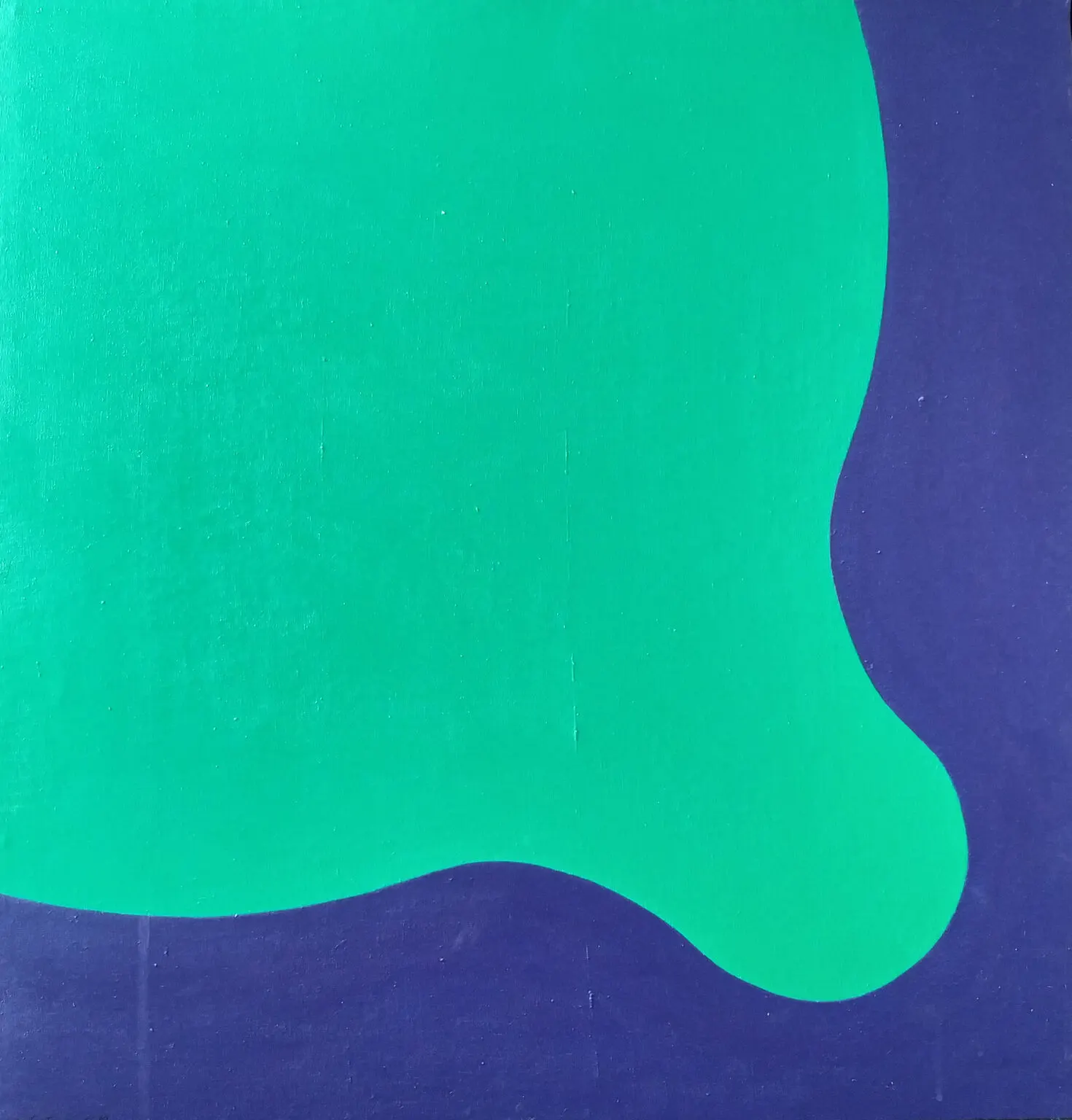 L'œuvre "Propagation-S-4-A (P)" de l'artiste Takesada Matsutani, réalisée en 1969, est une peinture à l'acrylique sur toile. Cette pièce, caractéristique du mouvement artistique japonais de l'art informel et de l'art abstrait, représente probablement une composition organique ou abstraite. Matsutani est connu pour son utilisation innovante de la matière et de la texture, souvent en expérimentant avec des matériaux comme la colle, le vinyle et l'acrylique. "Propagation-S-4-A (P)" peut ainsi présenter des formes organiques en relief ou des motifs abstraits caractéristiques du style de Matsutani. Cette œuvre reflète le désir de l'artiste de créer une expérience sensorielle immersive, explorant les limites entre la peinture et la sculpture tout en invitant le spectateur à contempler les qualités tactiles et visuelles de la matière.